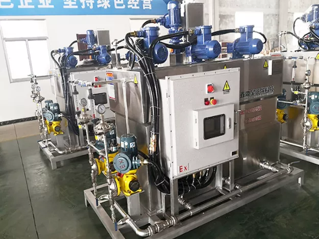 Cum poate o mașină de dozare automată CNC reglabilă în timp real să îmbunătățească producția industrială dinamică